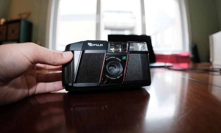 Fuji DL200 || analoge point & shoot camera, Audio, Tv en Foto, Fotocamera's Analoog, Gebruikt, Compact, Fuji, Ophalen