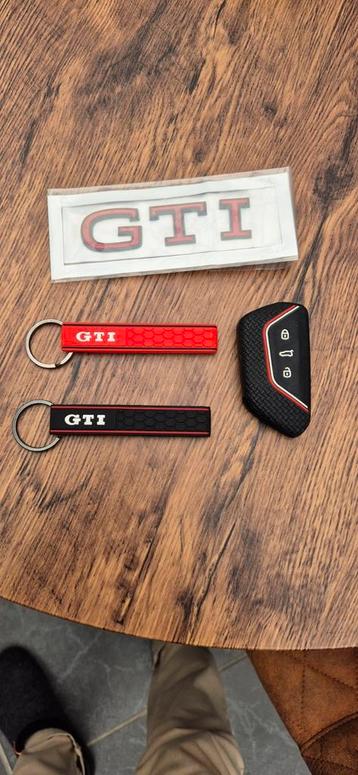 Embleem, sleutelcover en sleutelhanger golf 8 gti