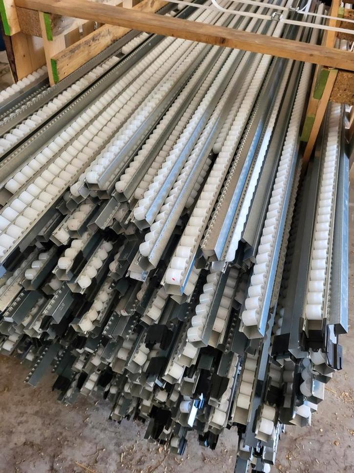 Kunststof rollenbaan enkel / rollenrails, Doe-het-zelf en Bouw, Metalen, Ophalen