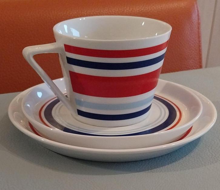 Salt & Pepper Nautic en Red Servies - 6 personen, Huis en Inrichting, Keuken | Servies, Gebruikt, Kop(pen) en/of Schotel(s), Overige stijlen