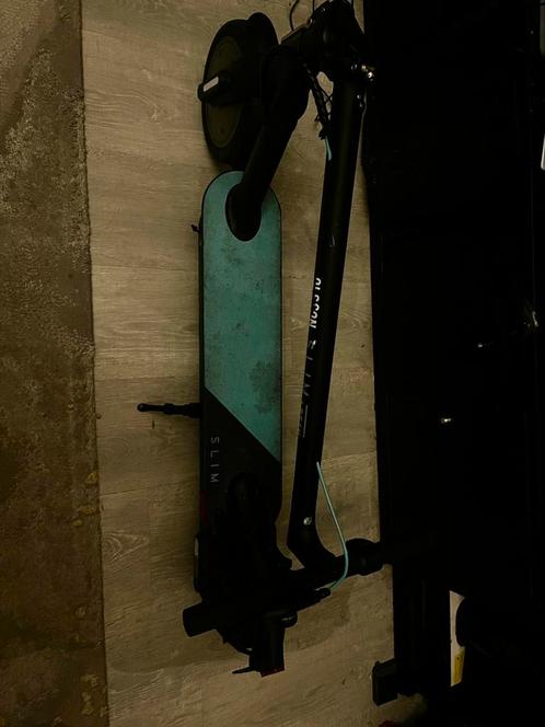 Elektrische scooter als nieuw, Fietsen en Brommers, Steps, Zo goed als nieuw, Ophalen