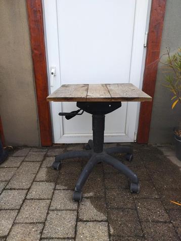 Bonsai draaitafel  beschikbaar voor biedingen
