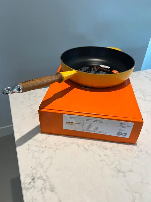 NIEUWE Le Creuset sauteerpan 28 cm Nectar in doos., Huis en Inrichting, Keuken | Potten en Pannen, Nieuw, Koekenpan of Braadpan