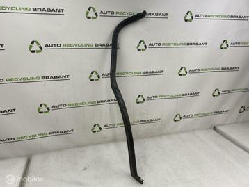 Portierrubber Rechts Achter Porsche Macan ORIG 95B839762B beschikbaar voor biedingen