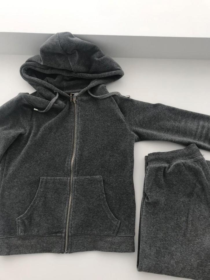 Grijze homewear vest + broek in fluweel maat xs, Kleding | Dames, Homewear, Zo goed als nieuw, Maat 34 (XS) of kleiner, Grijs