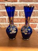 Set van 2 kobaltblauwe vintage vaasjes – Boheems glas, Ophalen