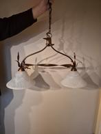 Koperen hanglamp, Enlèvement