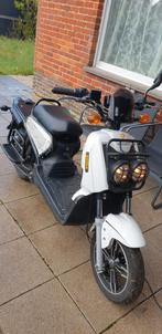 Elektrische scooter YADEA  van 2018, Vélos & Vélomoteurs, Scooters | Marques Autre, Comme neuf, Enlèvement ou Envoi