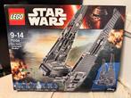 Lego 75104 Kylo Ren's Command Shuttle in sealed box, Ophalen of Verzenden, Nieuw, Complete set, Lego