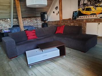Bruin fluwelen hoeksalon met salontafel, Enlèvement, Comme neuf