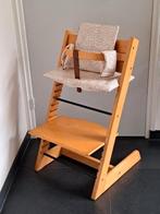 Stokke Tripp Trapp NIEUW MODEL met stoelverkleiner, Kinderen en Baby's, Kinderstoelen, Ophalen, Zo goed als nieuw, Meegroeistoel