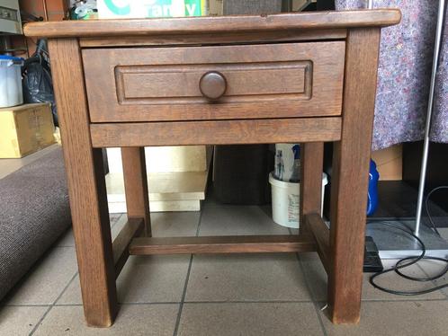 Eiken Houten kastje TV / slaapkamer /kot …, Huis en Inrichting, Kasten | Ladekasten, Eikenhout, Ophalen