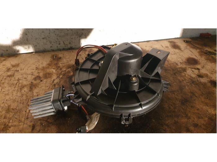 Moteur de ventilation chauffage d'un Opel Corsa, Autos : Pièces & Accessoires, Autres pièces automobiles, Opel, Utilisé, 3 mois de garantie