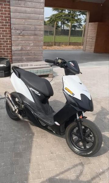 Yamaha jog r 70cc beschikbaar voor biedingen