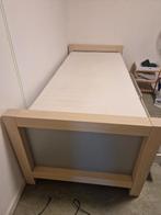 1persoonsbed met matras, Huis en Inrichting, Slaapkamer | Bedden, Ophalen, 90 cm, Eenpersoons, Zo goed als nieuw