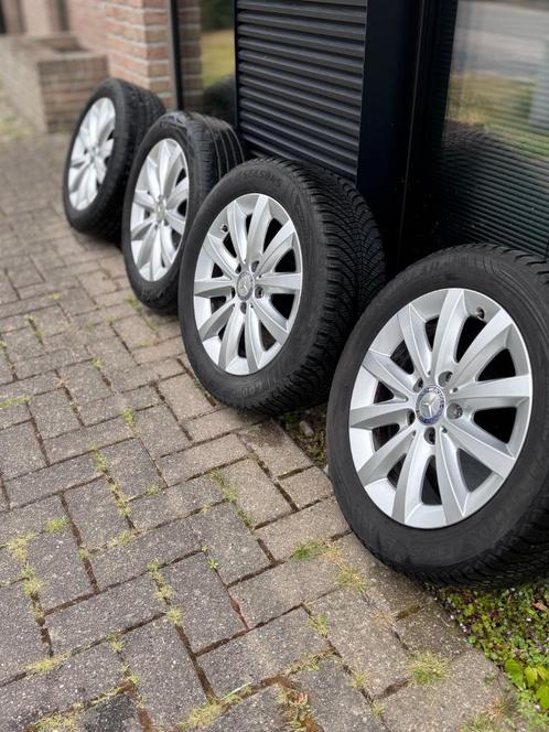 16' Velgen Mercedes A klasse W176 met 4 season banden, Auto-onderdelen, Banden en Velgen, Velg(en), All Season, 16 inch, 205 mm