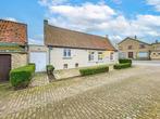 Huis te koop in Lo-Reninge, 2 slpks, 195 m², Vrijstaande woning, 2 kamers