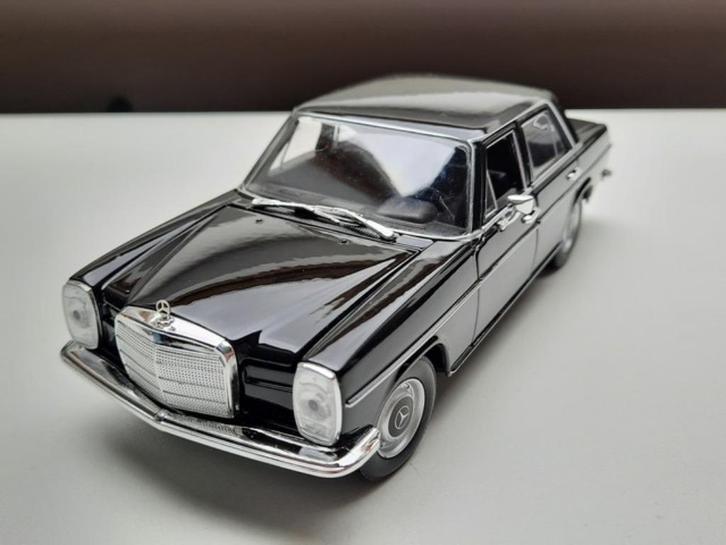 Nieuw in de doos! Mercedes Benz 220 modelauto – Welly 1:24, Hobby en Vrije tijd, Modelauto's | 1:24, Nieuw, Auto, Welly, Verzenden