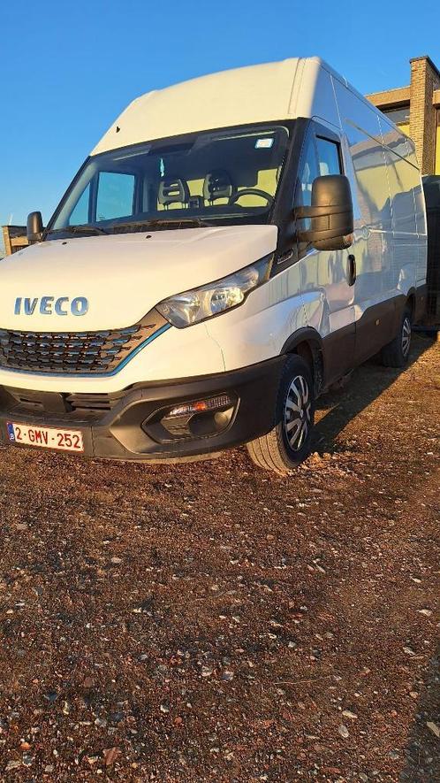 Iveco Daily Blue motion 35s14 CNG Automaat L3H2, Auto's, Bestelwagens en Lichte vracht, Particulier, ABS, Achteruitrijcamera, Adaptieve lichten
