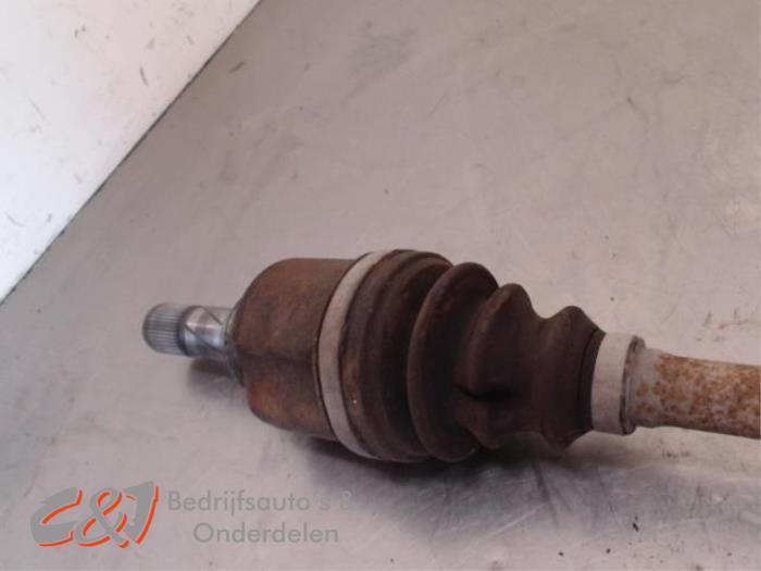 Aandrijfas links-voor van een Renault Trafic, Auto-onderdelen, Remmen en Aandrijving, Renault, Gebruikt, 3 maanden garantie, Ophalen of Verzenden