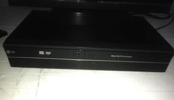 LG RC389H combi DVD recorder/ VHS recorder met HDMI beschikbaar voor biedingen