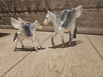 Schleich paarden pegasus merrie en veulentje  beschikbaar voor biedingen