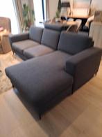 Hoeksalon. Grijs 2.50 m  0.70 m kussen lang stuk 1.40 cm, Huis en Inrichting, Ophalen, Zo goed als nieuw