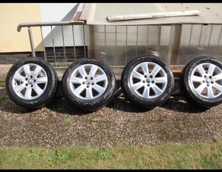 Vw Passat B6 / B7 velgen met winterbanden, Auto-onderdelen, Banden en Velgen, Banden en Velgen, Winterbanden, 16 inch, 205 mm