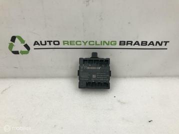 Centrale Deurvergrendelings Module Mercedes GLA 1669000518 beschikbaar voor biedingen