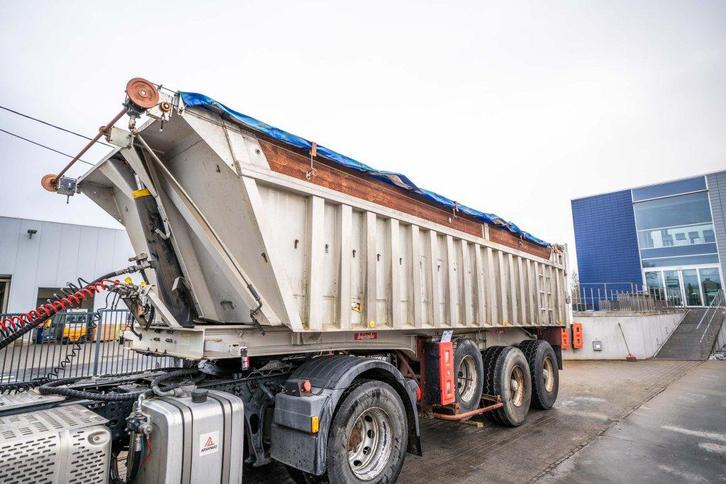 Benalu Benne ALU - RESSORT/SPRING, Autos, Camions, Entreprise, Achat, Remorques et Semi-remorques, Autres carburants, TVA déductible