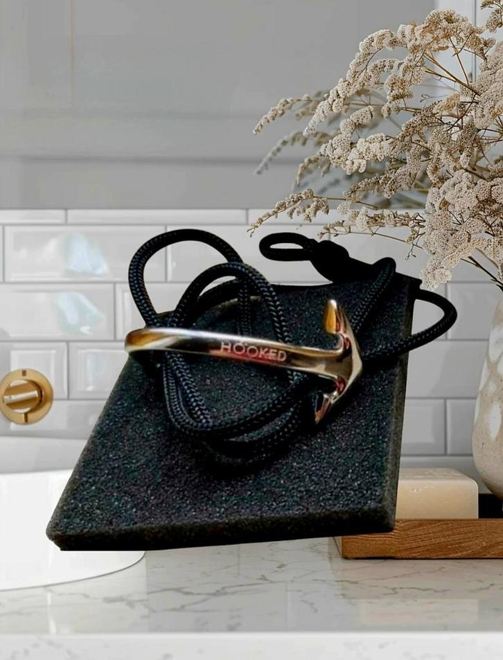 MARIENE ARMBAND MET HAAKJES, Handtassen en Accessoires, Armbanden, Nieuw, Overige materialen, Zilver, Ophalen of Verzenden
