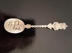Zilver lepeltje Nederlands Koningshuis, Verzamelen, Verzenden, Gebruikt, Speld(je) of Lepel(tje)