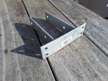 Gegalvaniseerde U-paalhouders 9×9 cm (5 stuks) beschikbaar voor biedingen