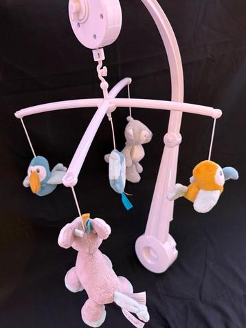 Mobile musical suspendu pour parc bébé (2 pièces) beschikbaar voor biedingen