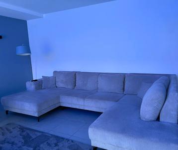 Sofa / hoekzetel (zeer comfortabel) beschikbaar voor biedingen