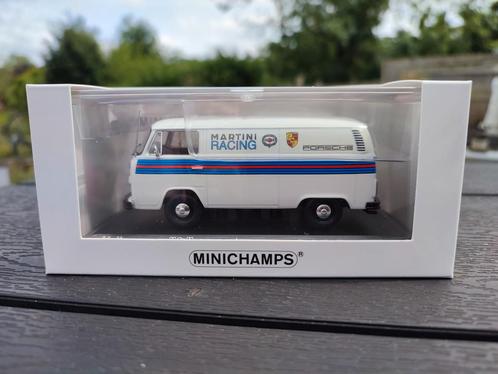 VW Volkswagen T2 Transporter Porsche Martini 1/43 Minichamps, Hobby en Vrije tijd, Modelauto's | 1:43, Zo goed als nieuw, Auto