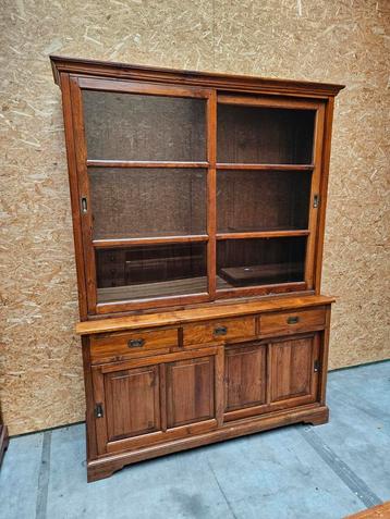 Massief houten buffetkast/vitrinekast 170cm (2delen) beschikbaar voor biedingen