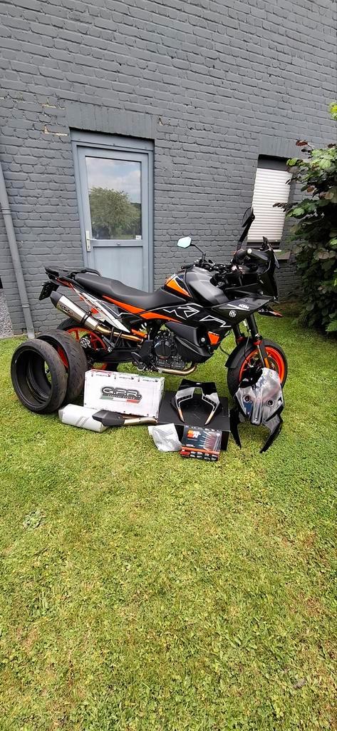 Ktm 890 smt 2025 , 4850 km bcp options., Motoren, Motoren | KTM, Particulier, SuperMoto, meer dan 35 kW, 2 cilinders, ABS, Cruise Control