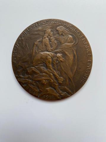 MÉDAILLE - A CEUX QUI L'ONT SECOURUE. LA FRANCE ENVAHIE beschikbaar voor biedingen