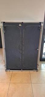 Defa dubbele kampeerkast hoog model., Caravans en Kamperen, Kampeeraccessoires, Ophalen, Gebruikt