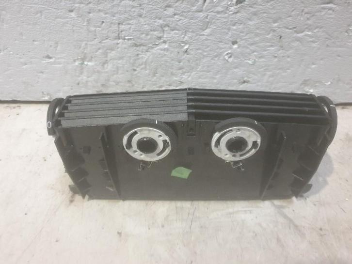 DASHBOARD LUCHTROOSTER MIDDEN Astra H GTC (L08) (24465731), Auto-onderdelen, Dashboard en Schakelaars, Opel, Gebruikt