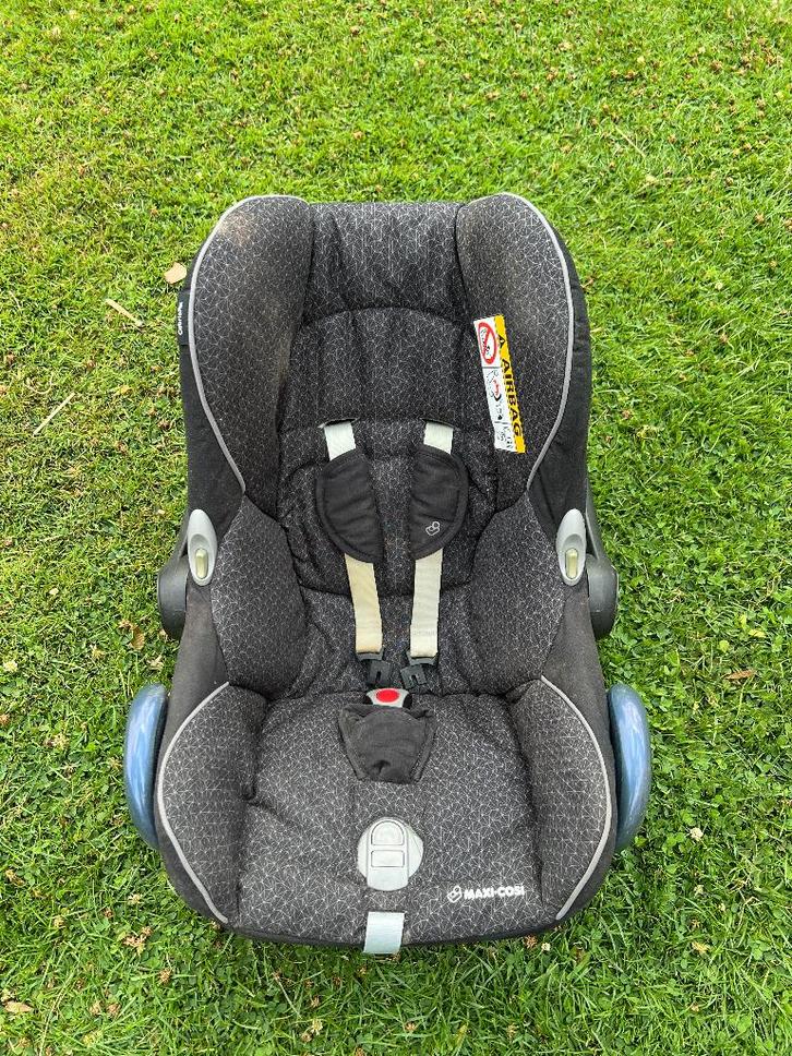 Maxi-Cosy CabrioFix autostoeltje, Kinderen en Baby's, Autostoeltjes, Gebruikt, Maxi-Cosi, 0 t/m 10 kg, Autogordel, Verstelbare rugleuning