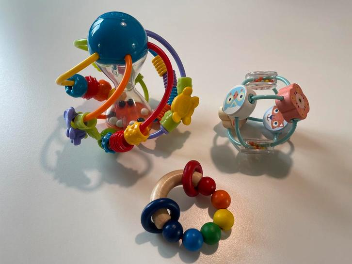 Jouets de premier âge - Playgro / Rondello / Djeco, Enfants & Bébés, Jouets | Jouets de bébé, Comme neuf, Hochet, Enlèvement