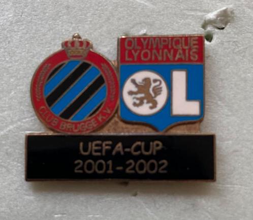 PIN Club Brugge FC BRUGES Olympique Lyon, Verzamelen, Speldjes, Pins en Buttons, Zo goed als nieuw, Speldje of Pin, Sport, Ophalen of Verzenden