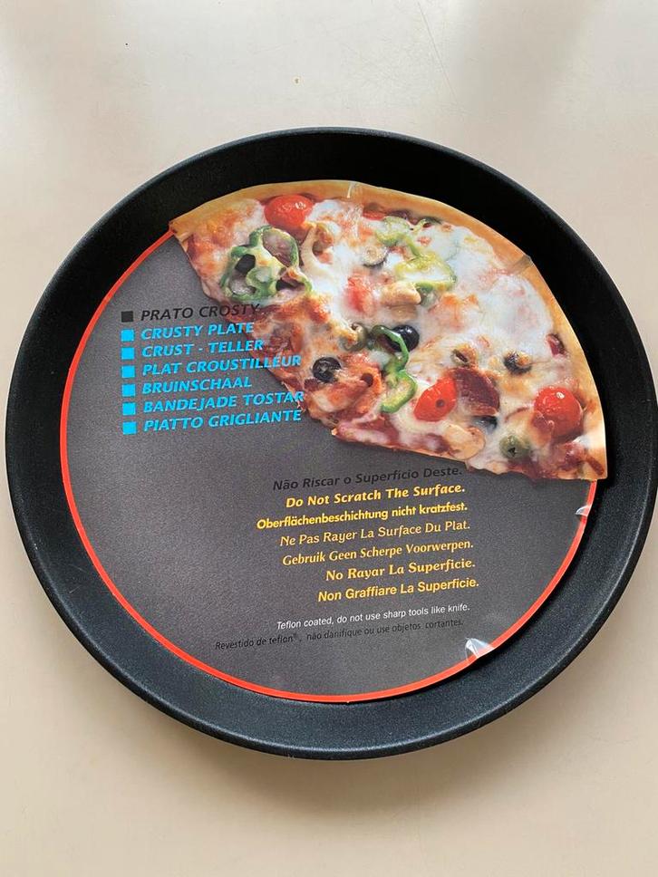 🍄 NIEUWE Pizzavorm . Non Stick + antislip onderaan, Huis en Inrichting, Keuken | Potten en Pannen, Nieuw, Ophalen of Verzenden