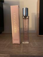 Givenchy - irrésistible very floral, Comme neuf, Enlèvement ou Envoi