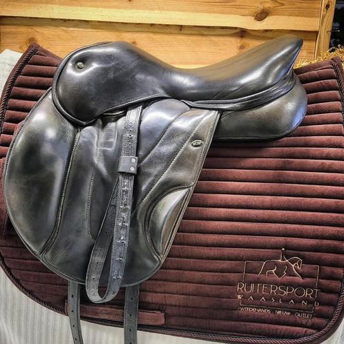 Diverse zadels - Dressuur, spring, VZH, western, Dieren en Toebehoren, Paarden en Pony's | Zadels, Dressuur, Ophalen of Verzenden