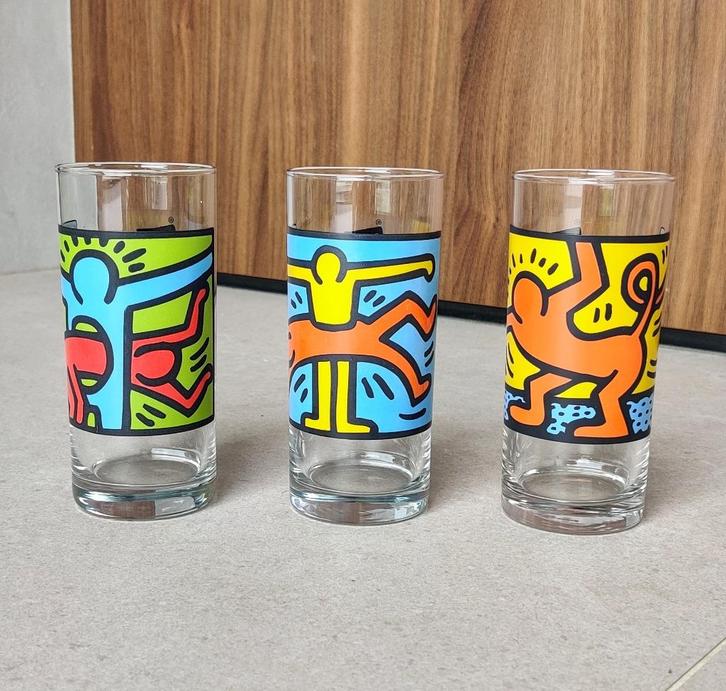 Set Keith Haring drinkglazen, Verzamelen, Glas en Drinkglazen, Zo goed als nieuw, Frisdrankglas, Ophalen of Verzenden