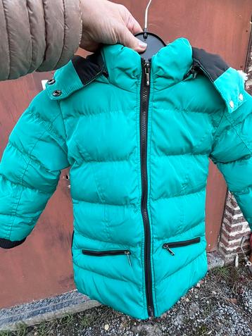 Manteau bien chaud taille 6 ans 