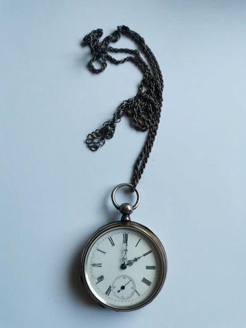 Antieke zakhorloge beschikbaar voor biedingen